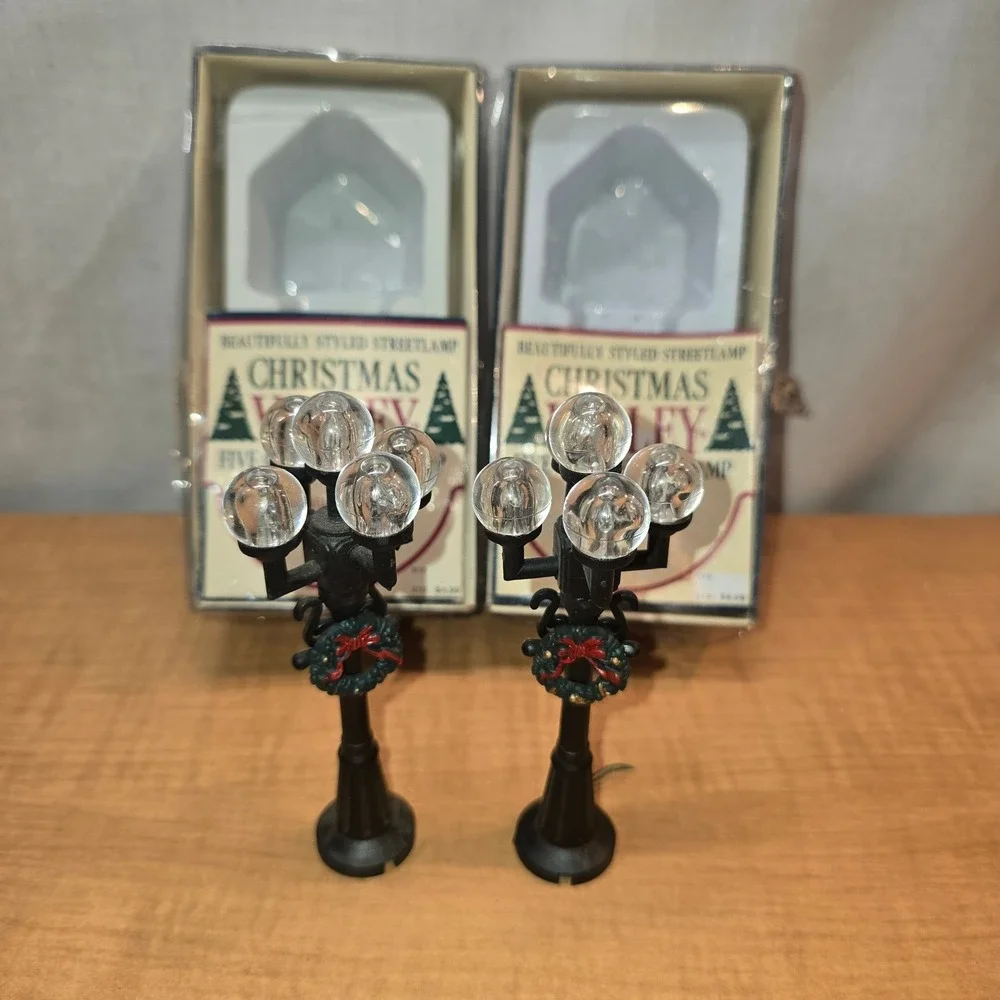 Vintage Christmas‎ Valley Five Globe Streetlamp - Set of 2 -